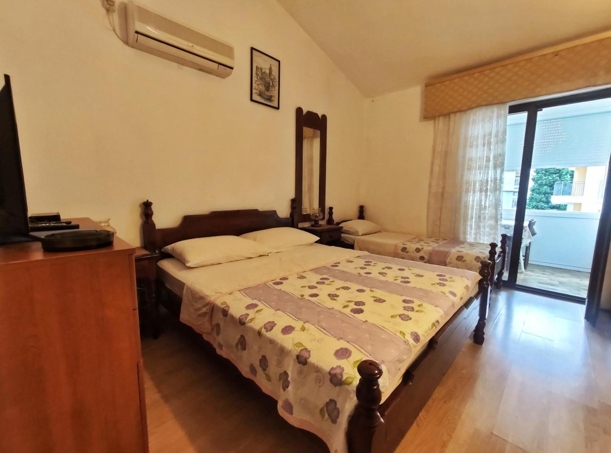Apartments Gvozdenovic Petrovac Phòng bức ảnh